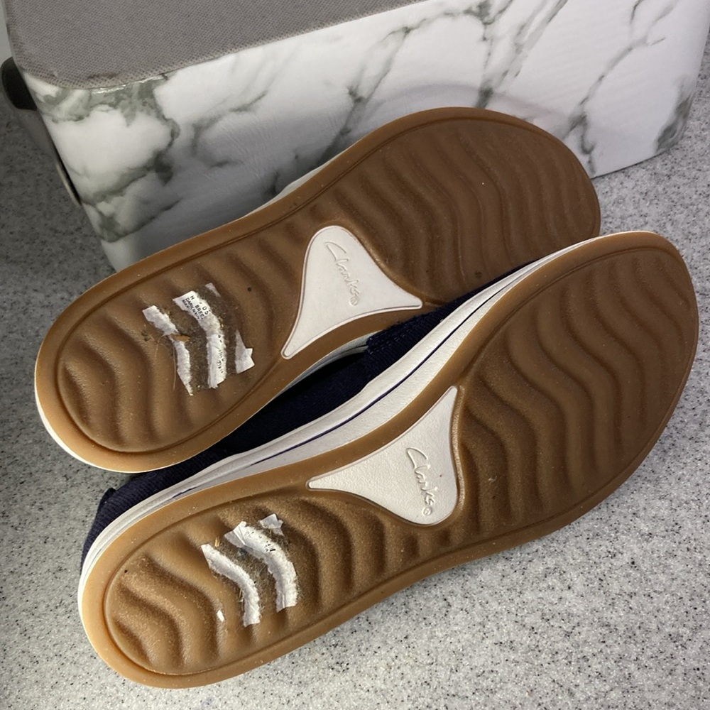 Clarks Cloudsteppers. Size 7.5. Used Once. B15. N… - image 7
